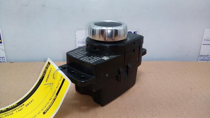 Commande ordinateur de bord Mercedes B-Klasse