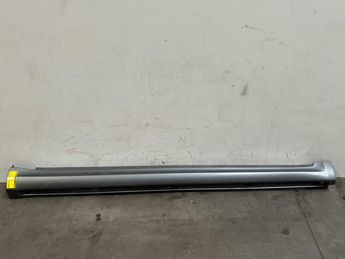 Próg prawy Mercedes A-Klasse