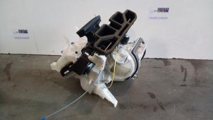 Gebruikte Chaufagebak Mercedes A (W169) 2.0 A-180 CDI 16V 5-Drs. Prijs € 181,50 Inclusief btw aangeboden door Autoparts Van De Velde