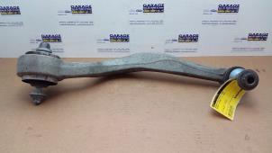 Gebruikte Draagarm boven rechts-voor Mercedes E (W213) E-220d 2.0 Turbo 16V 4-Matic Prijs € 48,40 Inclusief btw aangeboden door Autoparts Van De Velde