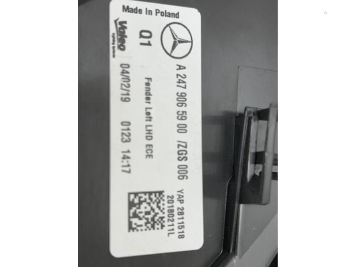 Tylne swiatlo pozycyjne lewe Mercedes GLA
