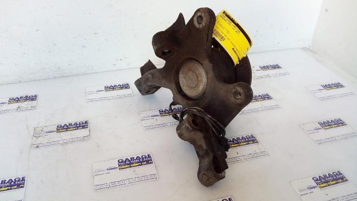 Knuckle bracket, front left Mercedes Vito