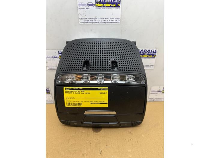 Eclairage intérieur avant Mercedes C-Klasse