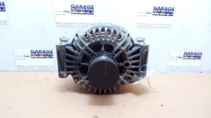 Dynamo Mercedes C-Klasse