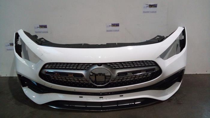 Zderzak przedni Mercedes GLA