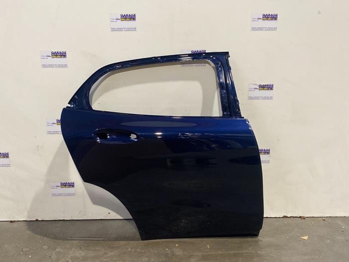 Drzwi prawe tylne wersja 4-drzwiowa Mercedes GLA