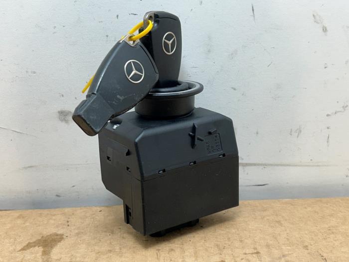 Ignition lock + computer Mercedes A-Klasse