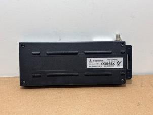Gebruikte Module Telefoon Mercedes SL (R129) 3.2 SL-320 24V Prijs € 30,25 Inclusief btw aangeboden door Autoparts Van De Velde