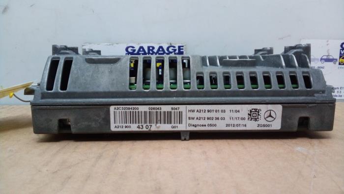 Navigation display Mercedes C-Klasse