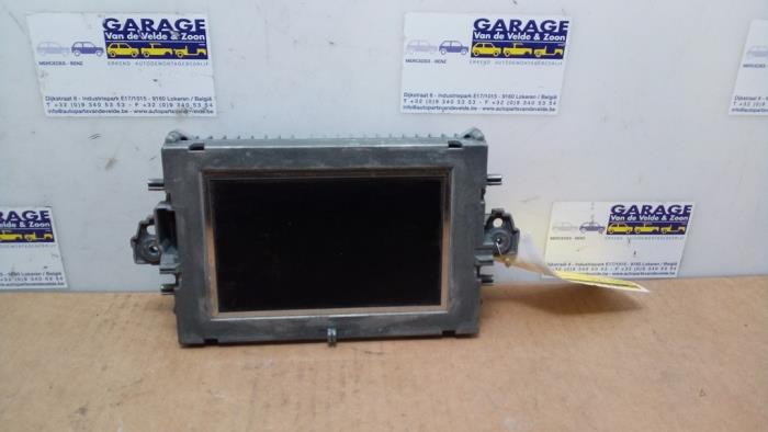 Affichage navigation Mercedes C-Klasse