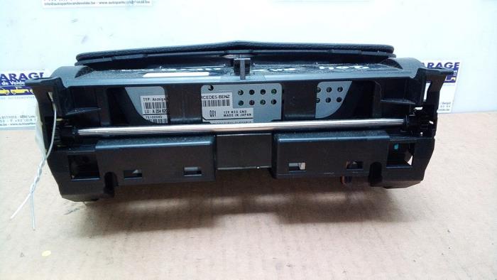 Navigation Display Mercedes C-Klasse