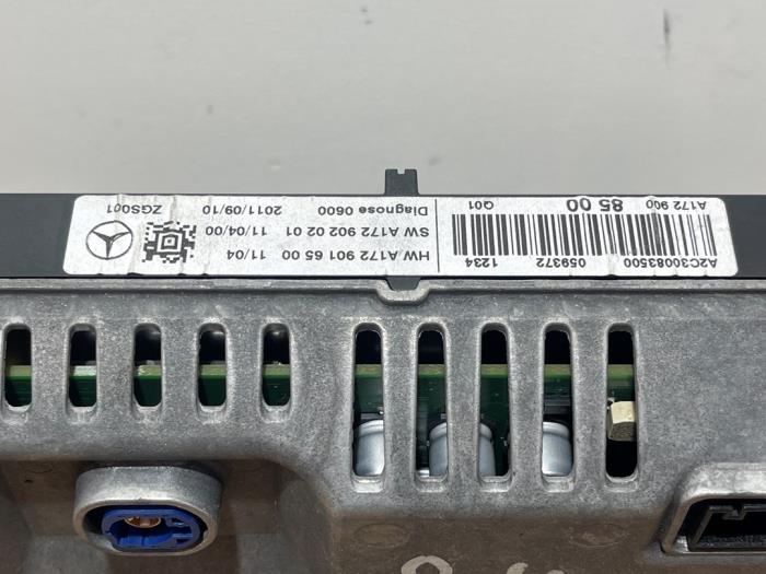 Navigation display Mercedes C-Klasse