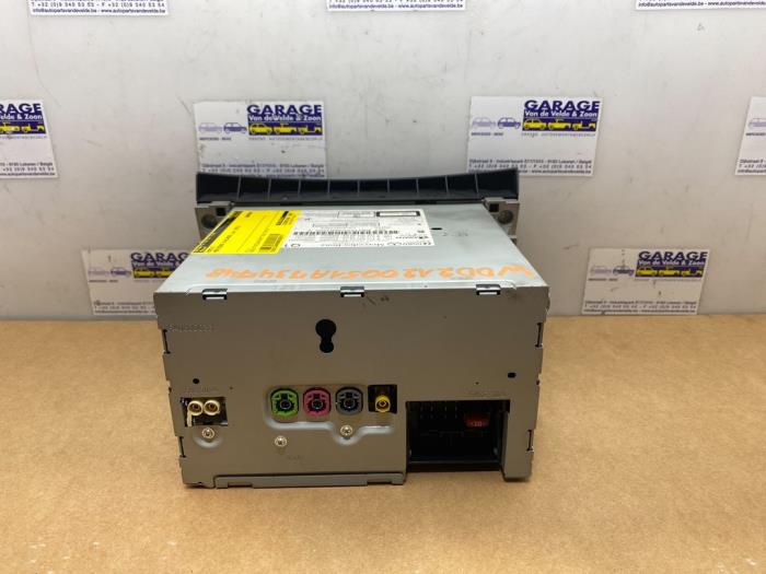 Radio Mercedes E-Klasse