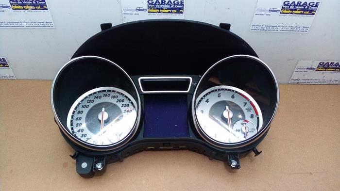 Licznik kilometrów KM Mercedes CLA