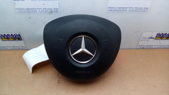 Left airbag (steering wheel) Mercedes CLA