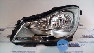 Gebruikte Linker Koplamp Mercedes C (W204) 2.2 C-220 CDI 16V BlueEFFICIENCY Prijs € 248,05 Inclusief btw aangeboden door Autoparts Van De Velde