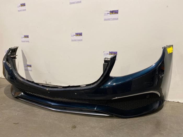 Zderzak przedni Mercedes E-Klasse