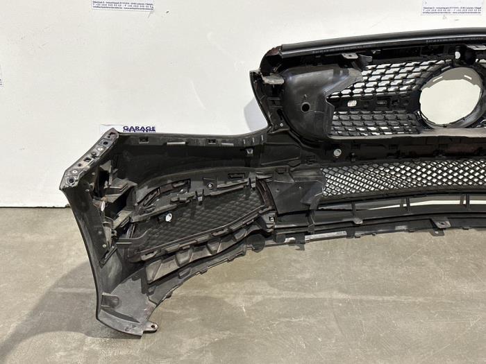 Zderzak przedni Mercedes E-Klasse