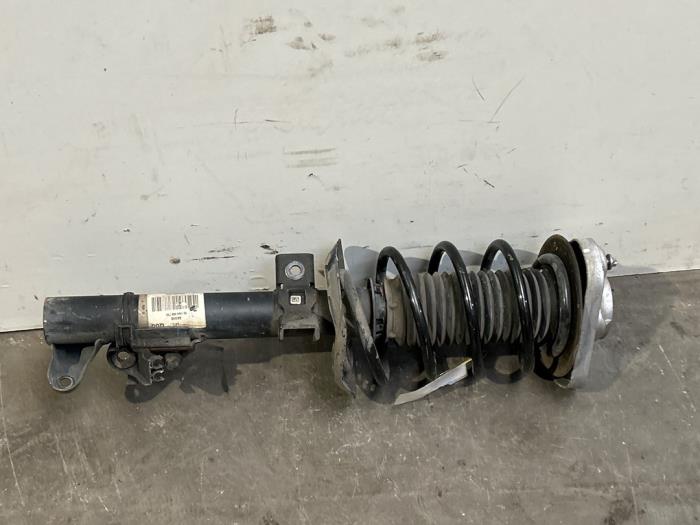 Stoßdämpferstrebe links vorne Mercedes E-Klasse