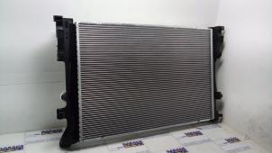 Gebruikte Radiateur Mercedes A (W176) 2.2 A-200 CDI, A-200d 16V Prijs € 90,75 Inclusief btw aangeboden door Autoparts Van De Velde