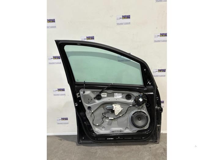 Portier 4Deurs links-voor Mercedes A-Klasse