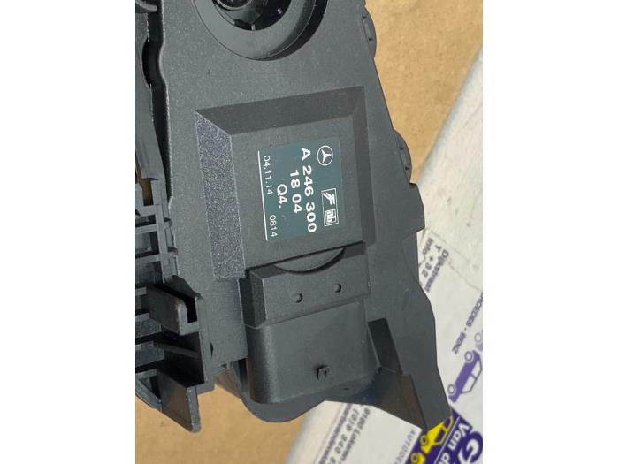 Accelerator pedal Mercedes GLA