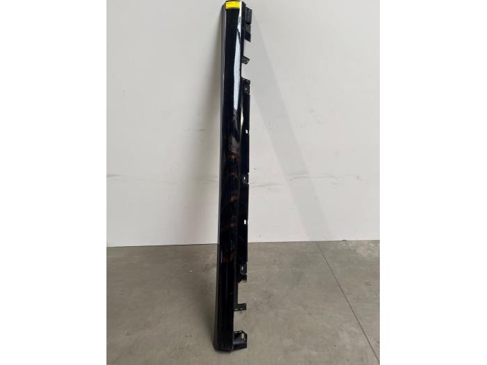 Seuil gauche Mercedes E-Klasse