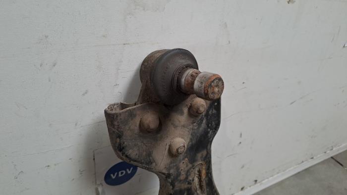 Draagarm links-voor Mercedes Viano