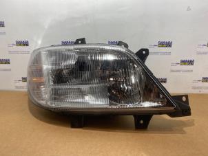 Gebruikte Koplamp rechts Mercedes Sprinter 3t (903) 313 CDI 16V Prijs € 175,45 Inclusief btw aangeboden door Autoparts Van De Velde