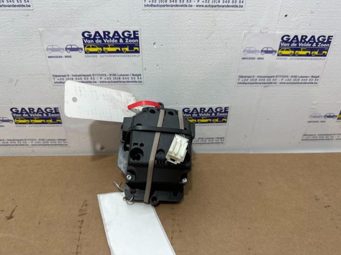 Commande ordinateur de bord Mercedes E-Klasse