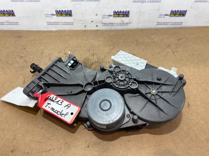 Kofferbak motor Mercedes E-Klasse