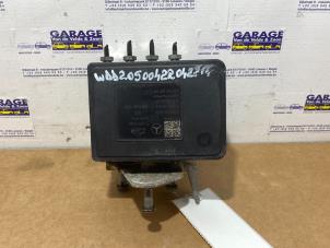 Gebruikte ABS Computer Mercedes C (W205) C-220 2.2 CDI BlueTEC, C-220 d 16V Prijs € 211,75 Inclusief btw aangeboden door Autoparts Van De Velde