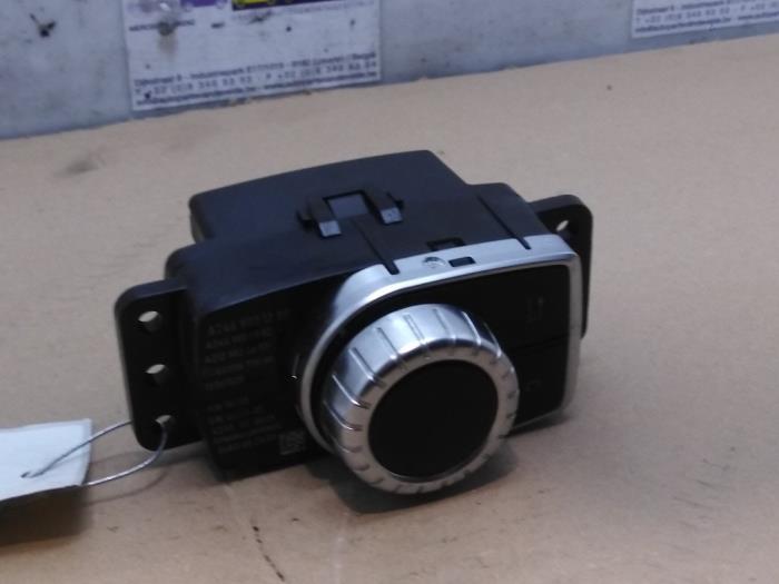 Commande ordinateur de bord Mercedes A-Klasse