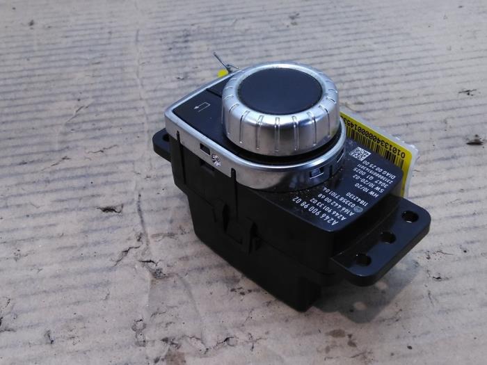 On-board computer controller Mercedes B-Klasse