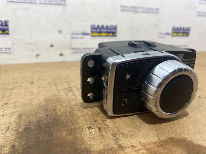 Bedienung BordSteuergerät Mercedes B-Klasse