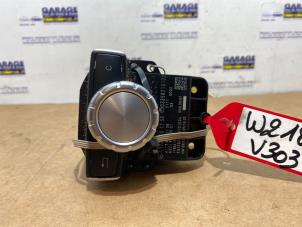 Gebruikte Bediening boordcomputer Mercedes CLS (C218) 350 CDI BlueEfficiency 3.0 V6 24V Prijs € 60,50 Inclusief btw aangeboden door Autoparts Van De Velde