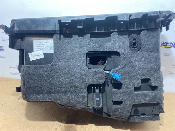 Boîte à gants Mercedes CLS-Klasse