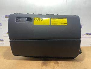 Gebruikte Dashboardkastje Mercedes CLS (C218) 350 CDI BlueEfficiency 3.0 V6 24V Prijs € 108,90 Inclusief btw aangeboden door Autoparts Van De Velde