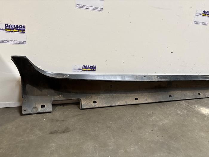 Sill, left Mercedes CLS-Klasse