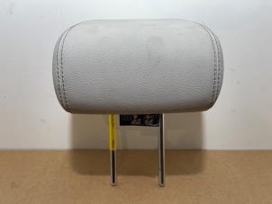 Gebruikte Hoofdsteun Mercedes A (W176) 1.8 A-200 CDI 16V Prijs € 60,50 Inclusief btw aangeboden door Autoparts Van De Velde