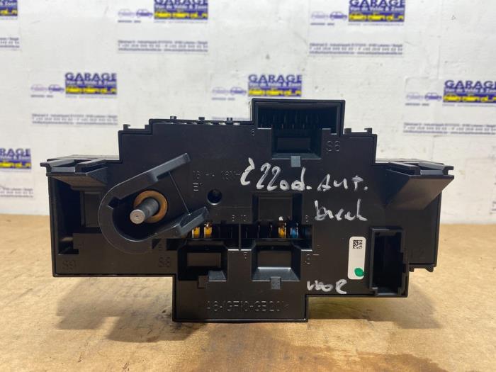 Fuse box Mercedes C-Klasse