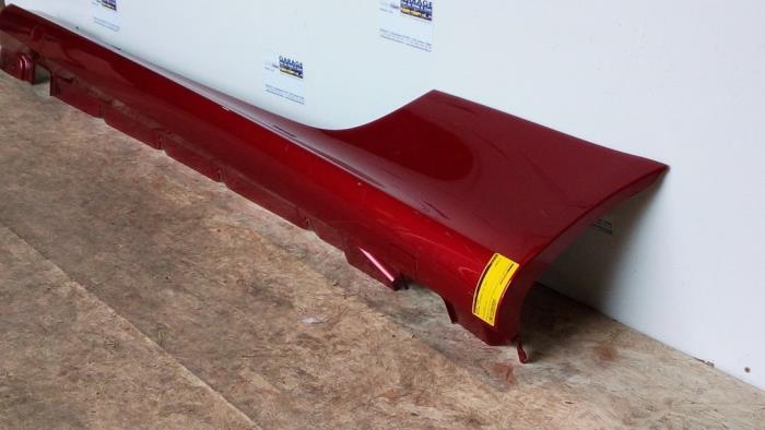 Próg lewy Mercedes E-Klasse