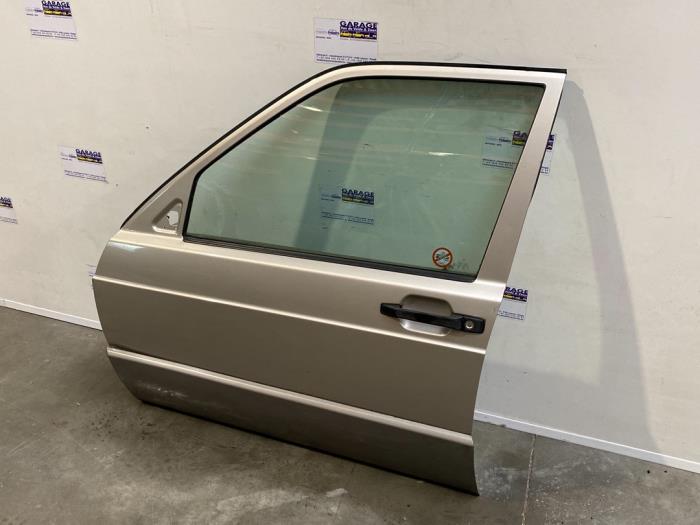 Tür 4-türig links vorne Mercedes 190E/D