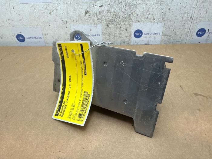 Chlodnica oleju Mercedes C-Klasse