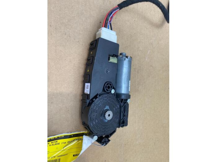 Moteur toit ouvrant Mercedes A-Klasse