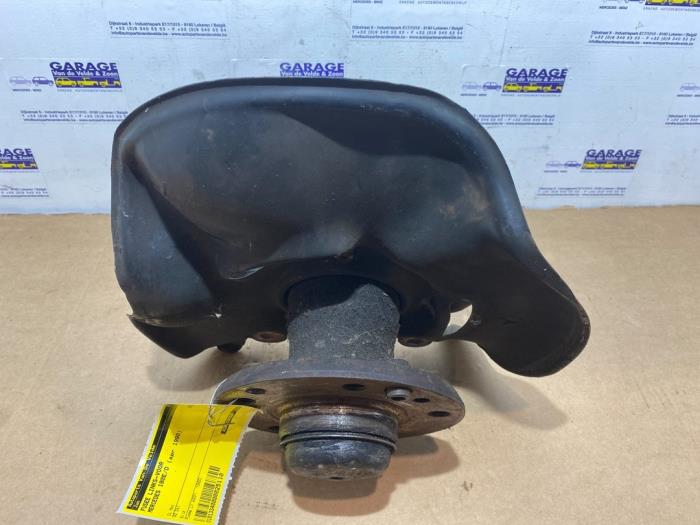 Knuckle, front left Mercedes 190E/D