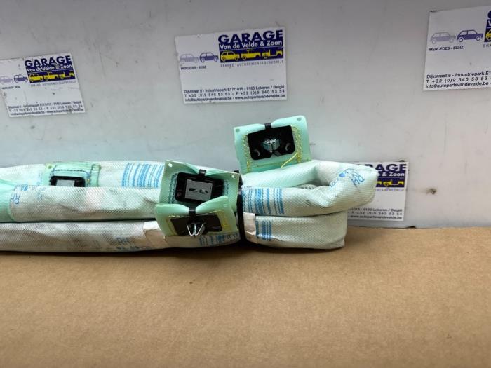 Kurtyna prawa Mercedes C-Klasse