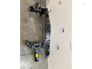 Gebruikte Frontpaneel Mercedes Sprinter 3,5t (907.6/910.6) 315 CDI 2.0 D RWD Prijs € 127,05 Inclusief btw aangeboden door Autoparts Van De Velde