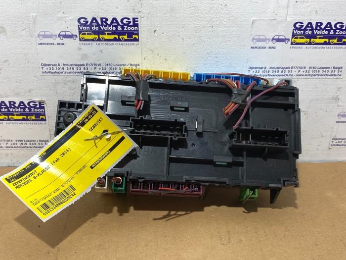 Skrzynka bezpieczników Mercedes B-Klasse