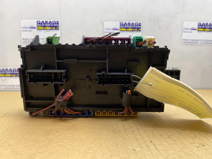 Skrzynka bezpieczników Mercedes B-Klasse